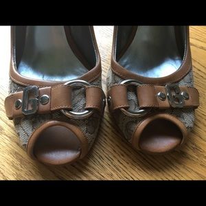 *SOLD* Guess Open Toed Heels